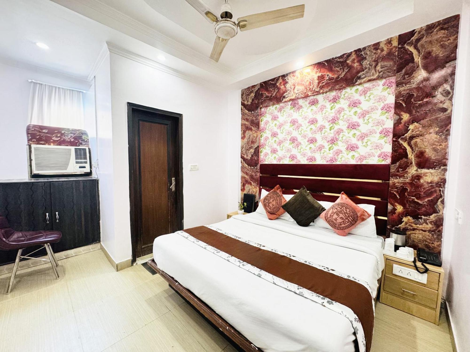 Hotel Jai Balaji, Paharganj, New Delhi Railway Station Экстерьер фото