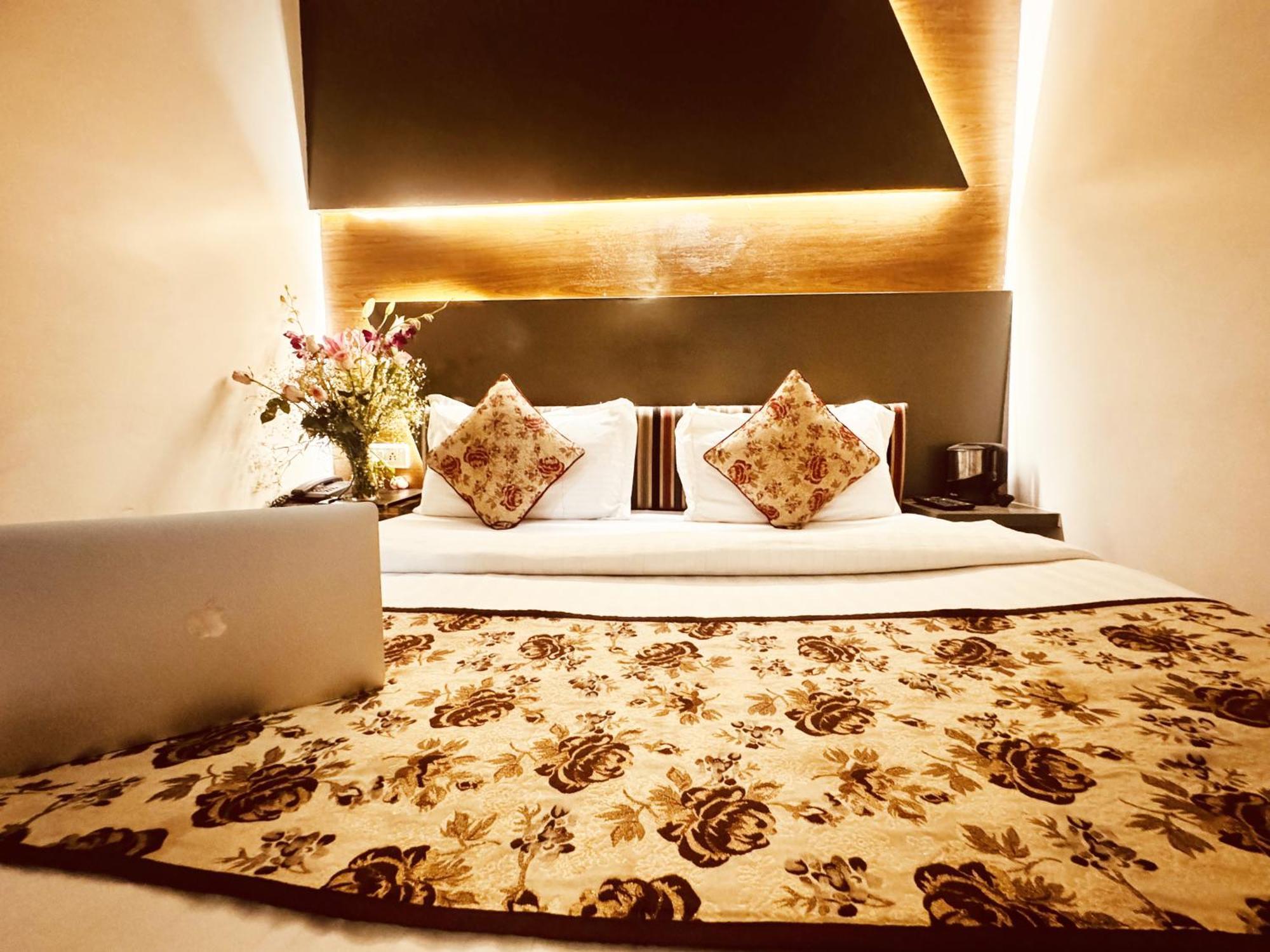 Hotel Jai Balaji, Paharganj, New Delhi Railway Station Экстерьер фото