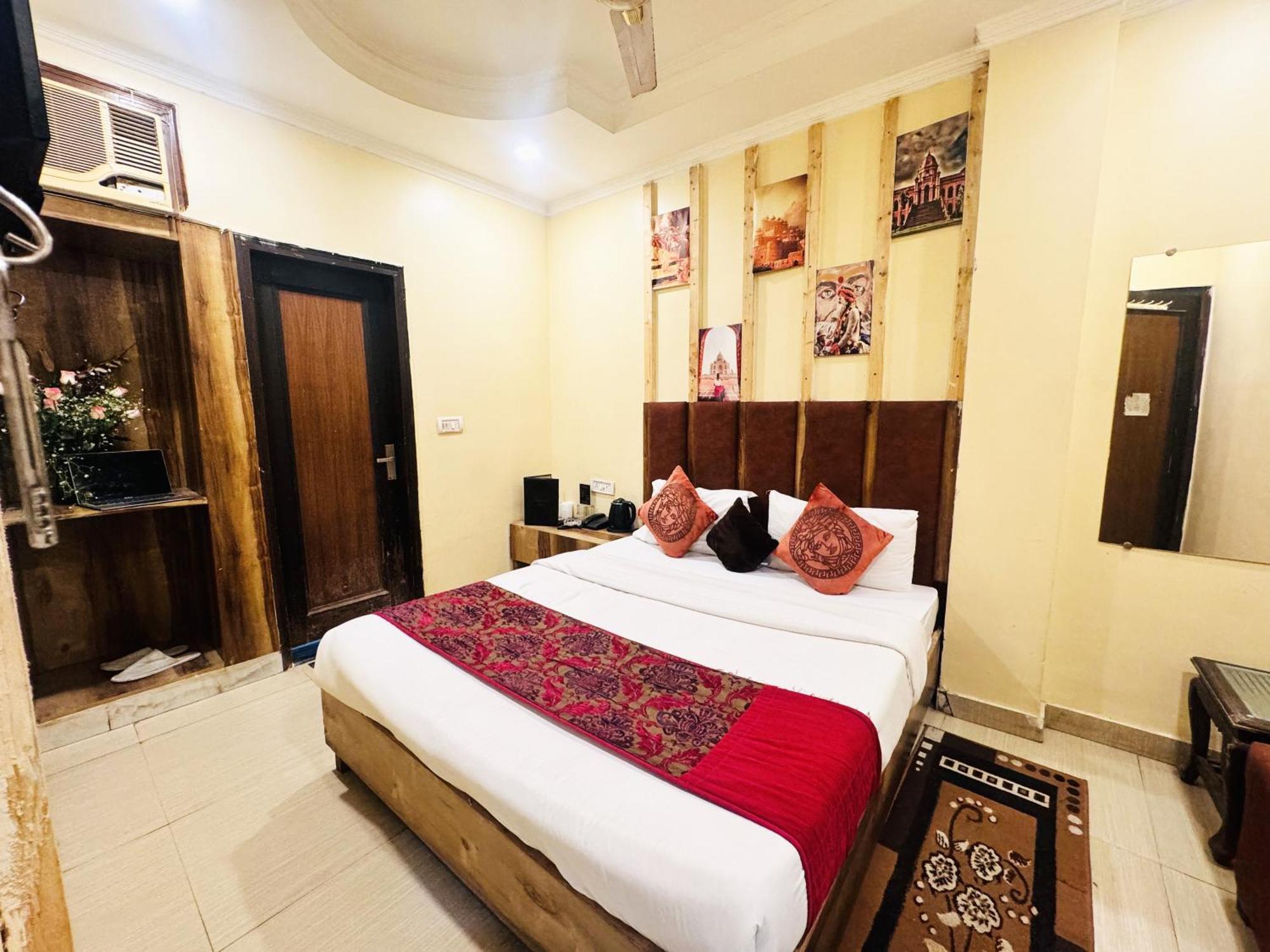 Hotel Jai Balaji, Paharganj, New Delhi Railway Station Экстерьер фото