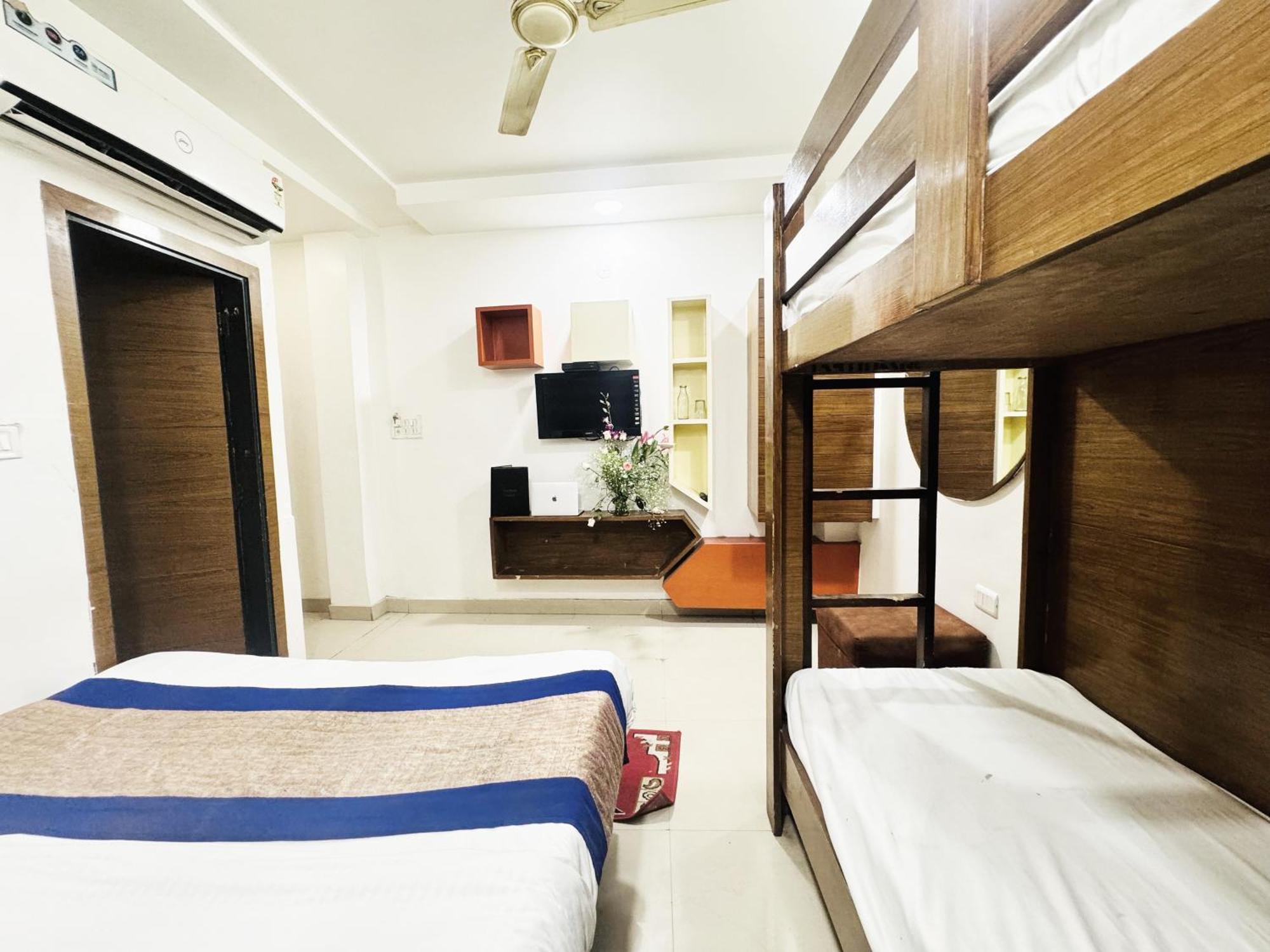 Hotel Jai Balaji, Paharganj, New Delhi Railway Station Экстерьер фото