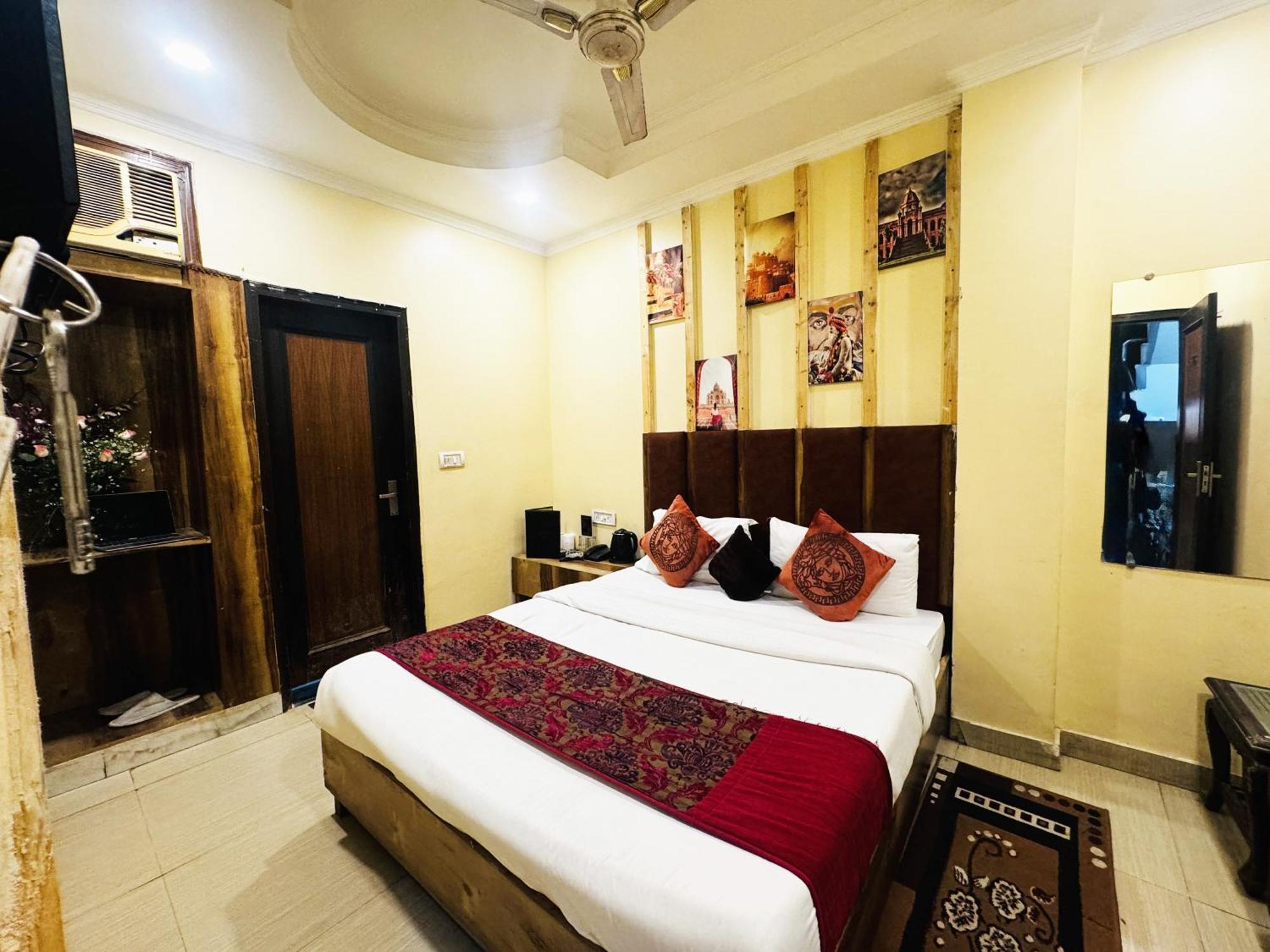 Hotel Jai Balaji, Paharganj, New Delhi Railway Station Экстерьер фото