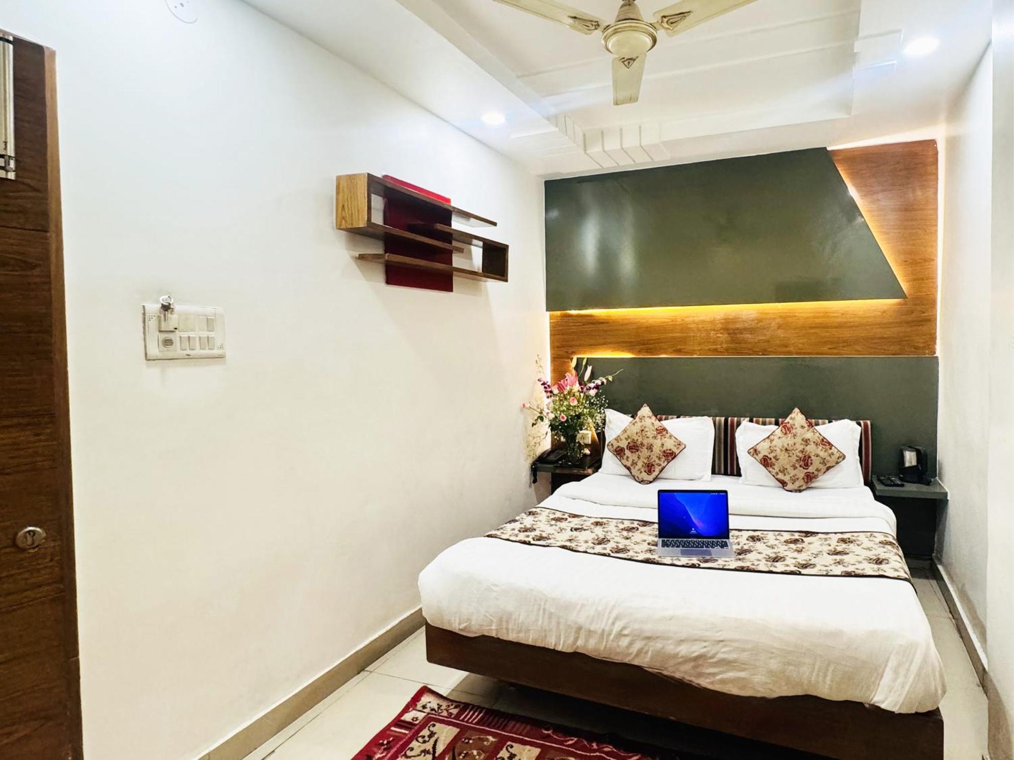 Hotel Jai Balaji, Paharganj, New Delhi Railway Station Экстерьер фото